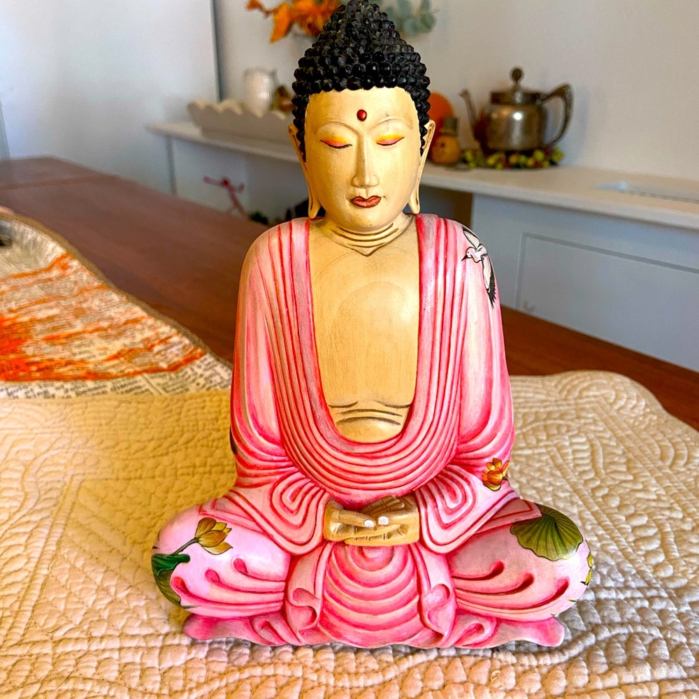Stunning hand carved and hand painted Buddha.
